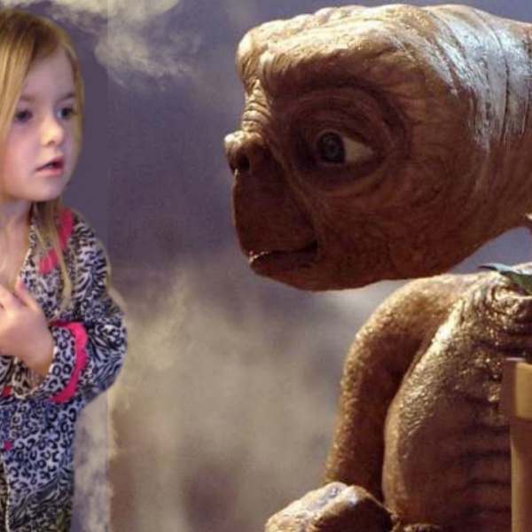 Cute Little Girl Totally Obsessed with E.T. ð