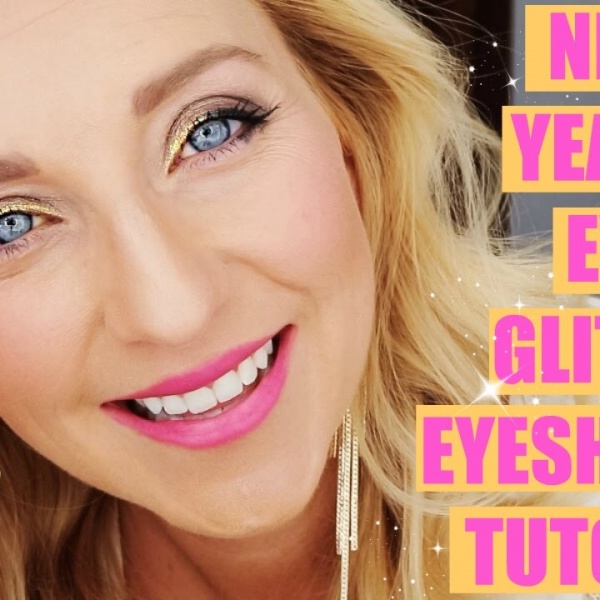Easiest New Year’s Eve Glitter Eyeshadow Makeup Tutorial Ever!